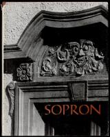 Csatkai Endre: Sopron. Bp., 1971, Képzőművészeti Alap. Kiadói egészvászon-kötés, kiadói szakadozott papír védőborítóban de egyébként jó állapotban. Megjelent 6200 példányban.