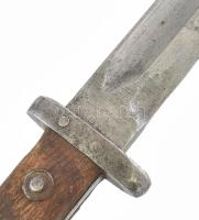 Mannlicher 1895M bajonett, a pengén F.G.GY. gyártói jelzéssel és magyar címerrel, zománcfestett fém ...