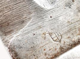 Mannlicher 1895M bajonett, a pengén F.G.GY. gyártói jelzéssel és magyar címerrel, zománcfestett fém ...