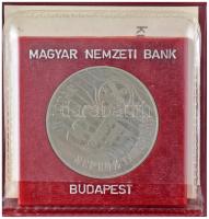 1983. 100Ft Cu-Ni "FAO - Több gabonát a világnak" műbőr tokban, tanúsítvánnyal T:UNC (ered...