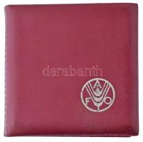 1983. 100Ft Cu-Ni "FAO - Több gabonát a világnak" műbőr tokban, tanúsítvánnyal T:UNC (ered...