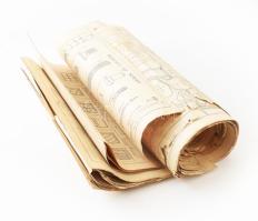 Különféle iskolai műlapok szemléltetéshez, építészek, építőmesterek, stb. részére, kb. 100 ábrával