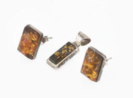 Ezüst(Ag) fülbevalópár + medál borostyánnal, jelzett, bruttó: 4,4 g