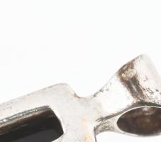 Ezüst(Ag) fülbevalópár + medál borostyánnal, jelzett, bruttó: 4,4 g