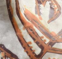 Gorka Lívia (1925-2011): Absztrakt vonalazású váza. Jelzett, hibátlan, d: 22 cm, m: 24 cm