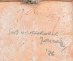 Janáky Viktor (1933-1999): Modernista figurális plakettkép. 1976. Többmázas kerámialap, felületbe má...