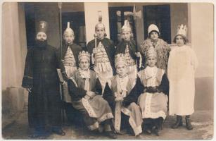 1931 Brád, műkedvelők / amateurs theatre company. photo (ragasztónyom / glue marks)