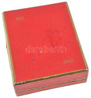 1968. "KMP 1918-1968" bronz emlékérem (59mm) bakelit talapzaton (91x131mm), kopottas díszt...