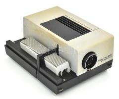 Pentacon Pojector diavetítő eredeti tokkal, tartozékokkal