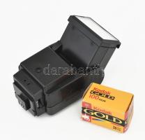 Canon AE-1 fényképezőgép 3 db objektívvel: 1:1,8; 1:4; 1:2,8. Hozzá tartozékok, eredeti film, hordtá...