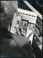 cca 1978 Engi László budapesti fotóművész felvétele (Gyulai várban), 1 db vintage fotó, ezüst zselatinos fotópapíron, feliratozva, 24x18 cm