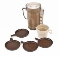 Retro kávézó készlet, műanyag, jó állapotban, m: 19 cm