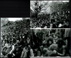 cca 1975 Budapest, szabadtéri koncert a Tabánban, 10 db modern nagyítás, jelzés nélkül, 21x15 cm és ...