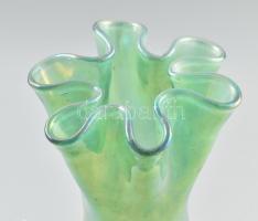 Antik irizáló hutaüveg handkerchief váza. Jelzés nélkül, hibátlan, m: 25,5 cm