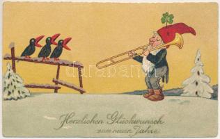 1928 Herzlichen Glückwunsch zum neuen Jahre / Name Day greeting, dwarf playing on the trombone / Névnapi üdvözlet, törpe harsonán játszik. EAS 772. litho (ázott / wet damage)