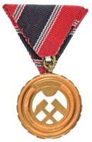 1991. "Bányászati Szolgálati Érdemérem" arany fokozata, műgyantás kitüntetés mellszalagon ...