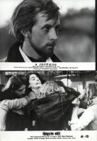 cca 1989 előtt készült filmekből egy-egy jelenet, 13 db vintage produkciós filmfotó (vitrinfotó, lobbyfotó) ezüst zselatinos fotópapíron, a használatból eredő (esetleges) kisebb hibákkal, 18x24 cm