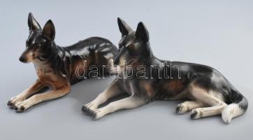 2 darab németjuhász figura, jelzett, kis kopással, h: 29-30 cm