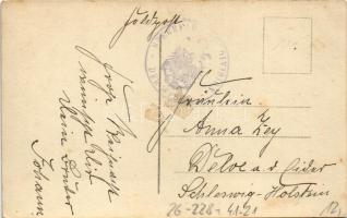 Der kleine Kreuzer "Zenta" und Torpedobootzerstörer "Ulan" im Kampf mit der gesa...