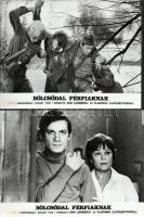 cca 1977 ,,Bölcsődal férfiaknak" című szovjet film jelenetei és szereplői, 19 db vintage produkciós filmfotó (vitrinfotó, lobbyfotó) ezüst zselatinos fotópapíron, a használatból eredő (esetleges) kisebb hibákkal, 18x24 cm