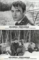 cca 1977 ,,Bölcsődal férfiaknak" című szovjet film jelenetei és szereplői, 19 db vintage produk...