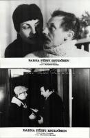 cca 1976 ,,Barna férfi esőidőben" című lengyel film jelenetei és szereplői, 13 db vintage produkciós filmfotó (vitrinfotó, lobbyfotó) ezüst zselatinos fotópapíron, a használatból eredő (esetleges) kisebb hibákkal, 18x24 cm