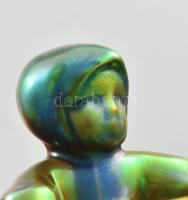 Zsolnay kisplasztika - üldögélő kendős kislány kosárral. Terv.: Sinkó András, eozin mázakkal festett...