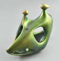 Zsolnay kisplasztika - Anya gyermekével. Terv.: Török János. Savmaratott eozin mázakkal fedett öntöt...