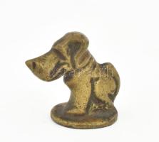 Kutya figurás pecsételő. Gravírozatlan, bronz, m: 3 cm