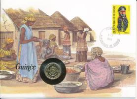 Guinea 1985. 10Fr-g felbélyegzett borítékban, bélyegzéssel, német nyelvű tájékoztatóval T:UNC Guinea 1985. 10 Francs Guinéens in envelope with stamp, cancellation and a prospectus in german C:UNC