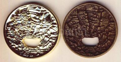 1992. "1956-os forradalom" aranyozott + patinázott Br emlékérem pár T:2