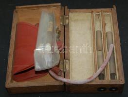 Ötvenes évekből származó alkohol szonda készülék dobozában