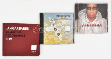 3 db CD: Herbie Hancock - Future 2 Future; Return to Forever feat. Chick Corea - Hymn of the Seventh Galaxy; Jan Garbarek - Selected Recordings (duplalemezes). Változó állapotban.