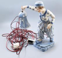 cca 19. sz. második fele, Lámpást tartó fiú porcelán lámpatest. Jelzett, sérült, ujjhiánnyal, m: 31,5 cm