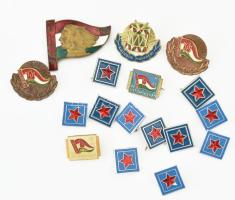 Úttörő tétel: 16 db fotó (úttörőtábor, zenekar, zászlófelvonás, stb.), változó méretben + 17 db vegy...