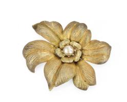 Aranyozott ezüst(Ag) antik gyöngyös bross, jelzett, 5×4,7 cm, nettó: 12,9 g