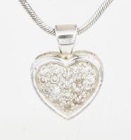 Ezüst(Ag) kígyó nyaklánc köves szív medállal, jelzett, h: 45-50 cm, 2×1,6 cm, bruttó: 9,6 g
