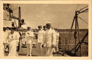 SMS Viribus Unitis az Osztrák-Magyar Haditengerészet Tegetthoff-osztályú csatahajó fedélzete Zita királyné látogatásakor / K.u.K. Kriegsmarine. Phot. A. Hauger Pola 1916. Rotes Kreuz Nr. 1049. Besuch / Austro-Hungarian Navy Tegetthoff-class battleship, visit of Zita of Bourbon-Parma (EK)