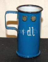 Régi 1dl-es mérőpohár címeres jelzéssel a talpán