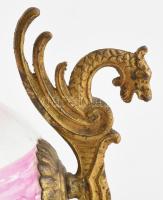 Gyertyatartó. Tüziaranyozott bronz, festett porcelán, sárkányos fogóval. 58 cm