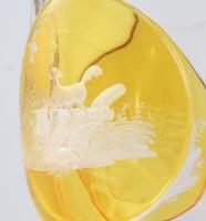 Biedermeier vadász emlék pohár, medalionos. Formába fújt, vésett, anyagában színezett. XIX. sz. 13,5...