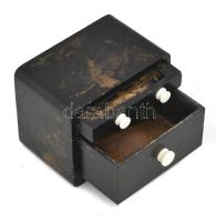 Bourjois Paris art deco szépítő szeres doboz, kopott aranyozással, belül réz betéttel, ca 1940 Bakel...