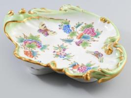 Herendi Viktória mintás érdekes formájú tál. Kézzel festett, jelzett, minimális kopással 1942-es jel...