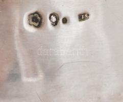 Ezüst (Ag) cukordoboz. Madaras díszítéssel, gravírozott, kulcs nélkül. Dianás jelzéssel, JS mesterje...