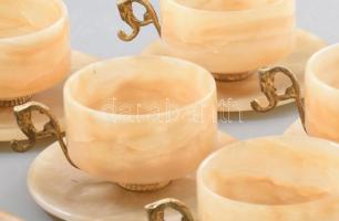 Alabástrom teázó szett. Hat személyes, hat csésze, aljjal, cukortartó állvány- Tálca: d: 31 cm