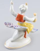 Hollóházi Aladdin. Terv.: Veress Miklós. Kézzel festett, jelzett, hibátlan, m: 12,5 cm