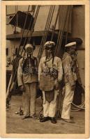 SMS SZENT ISTVÁN osztrák-magyar haditengerészet matrózai különféle gázálarcokban / K.u.k. Kriegsmarine Matrosen in Rauchmasken / WWI Austro-Hungarian Navy mariners in different types of gas masks. Phot. A. Hauger Pola 1917. Nr. 1059.