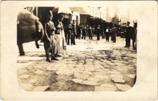 Cs. és kir. haditengerészet matrózai Alexandria utcáin Egyiptomban / K.u.k. Kriegsmarine Matrosen / Austro-Hungarian Navy mariners in Egypt. photo