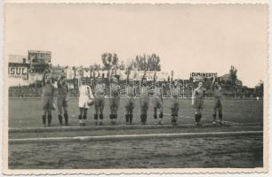 1936 Bucharest, Bukarest, Bucuresti, Bucuresci; Románia - Magyarország 1:2 labdarúgó mérkőzés, focisták / Romania - Hungary football match, players, sport. E. Gombos photo (ragasztónyom / gluemark)