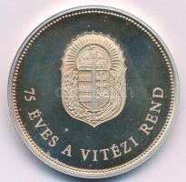 Csóka Zsuzsanna (1962-) 1995. "75 éves a Vitézi Rend / Vitéz Nagybányai Horthy Miklós a vitézi ...